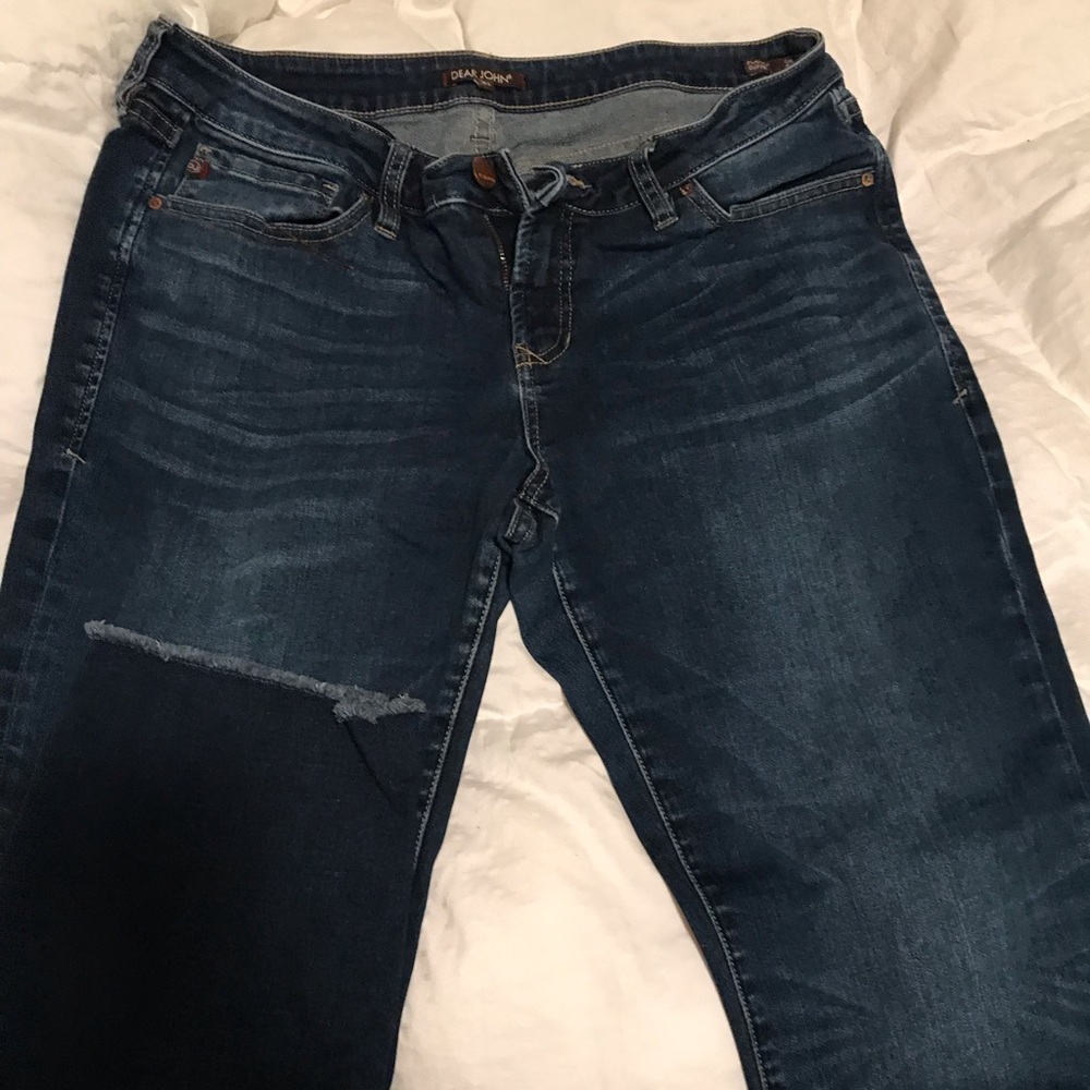 Dear John Frayed Jean Capri